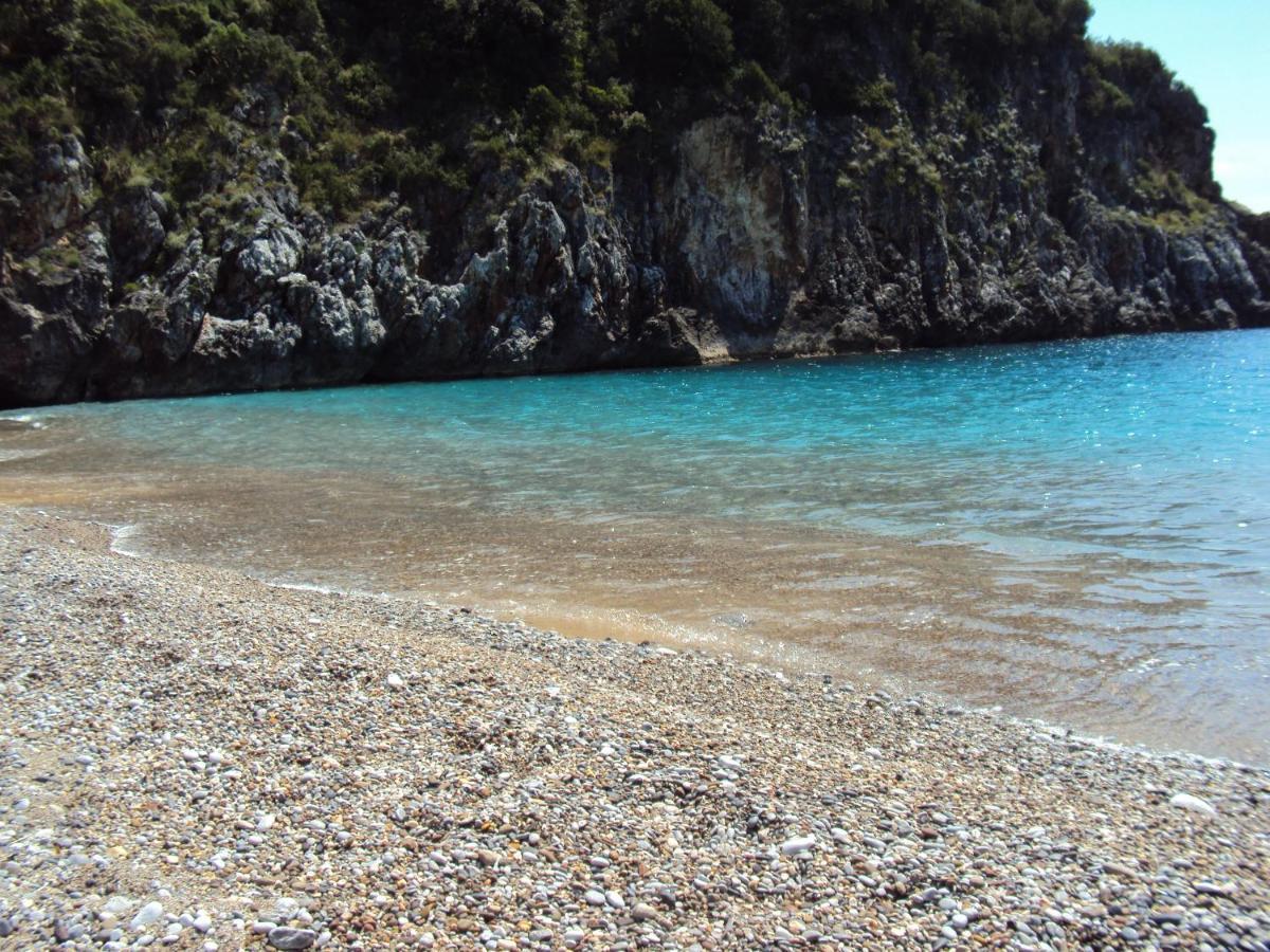 Il Nido Delle Gazze Villa Marina di Camerota Exteriör bild